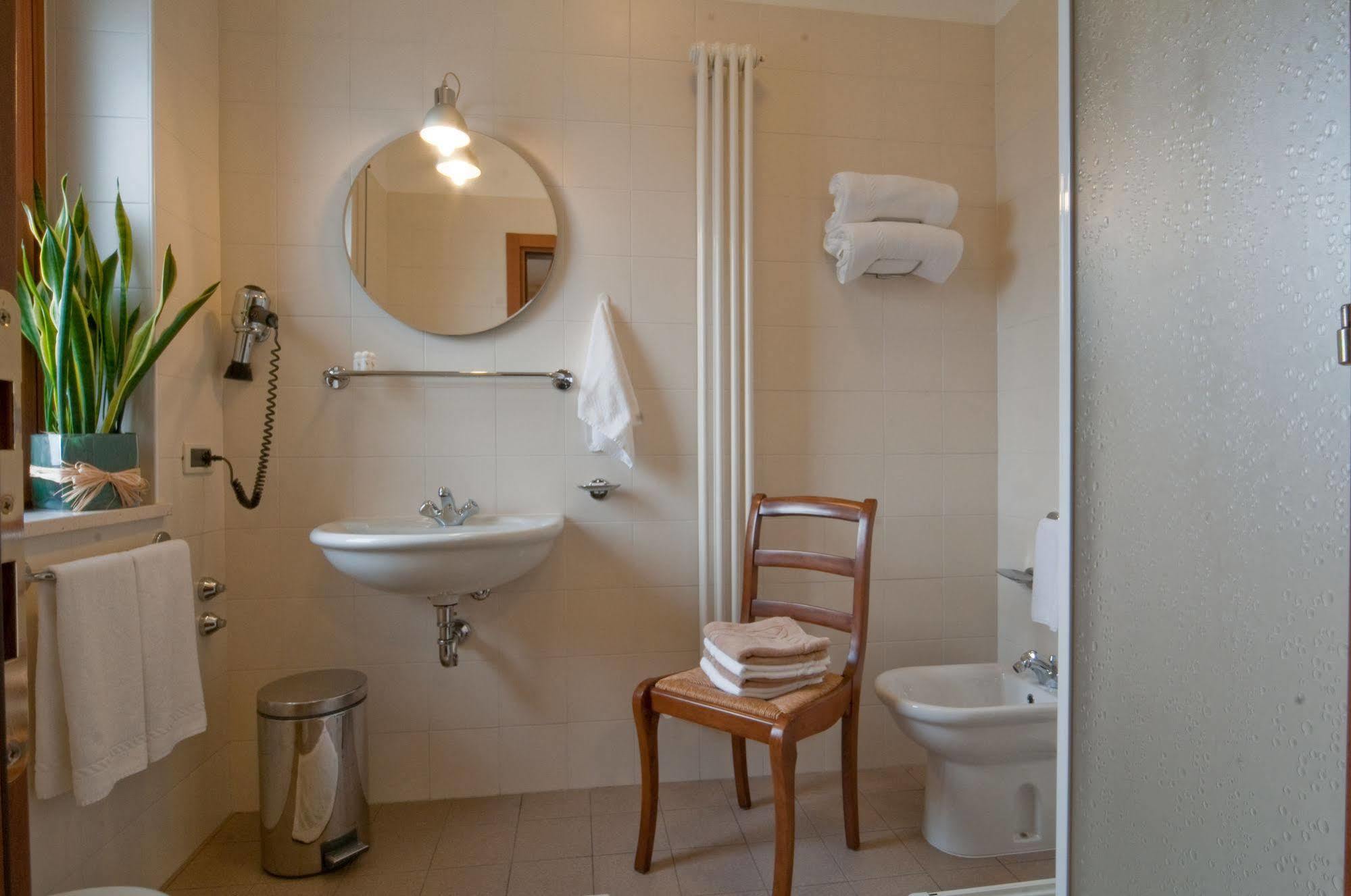 Hotel Belvedere Тьене Экстерьер фото